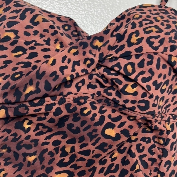 Assets by Spanx Brown Leopard Print Swim Tankini Top Women's Sz S - Picture 3 of 6